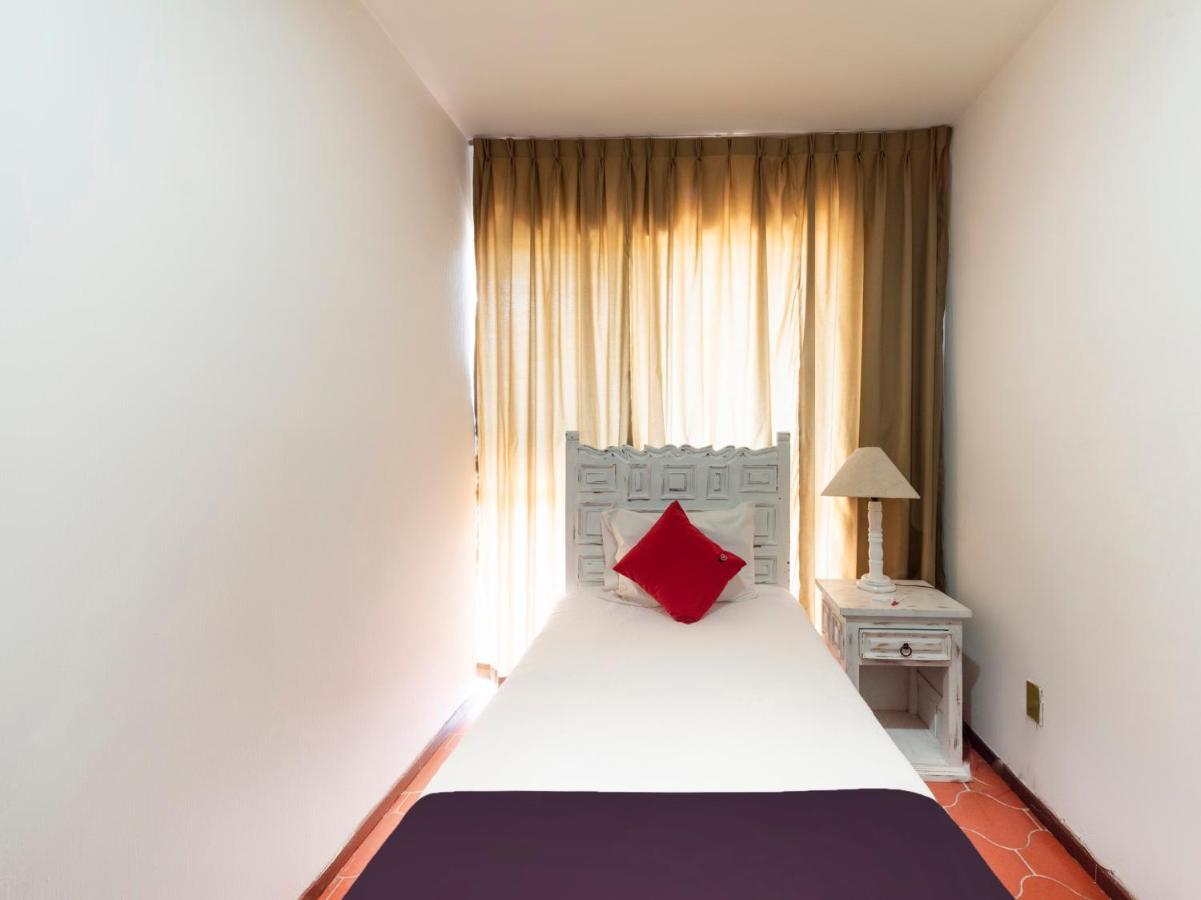 Suites Internacional Zapopan Eksteriør billede