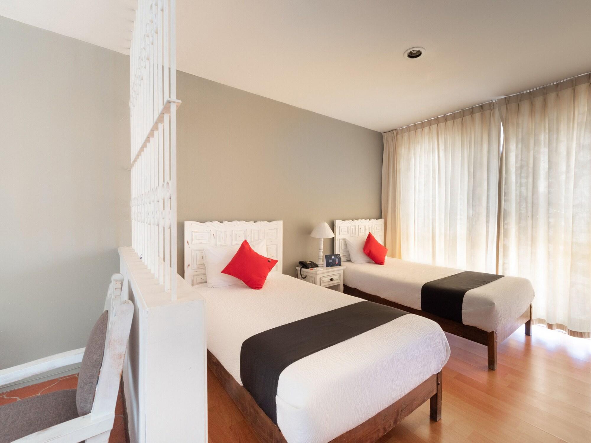 Suites Internacional Zapopan Eksteriør billede