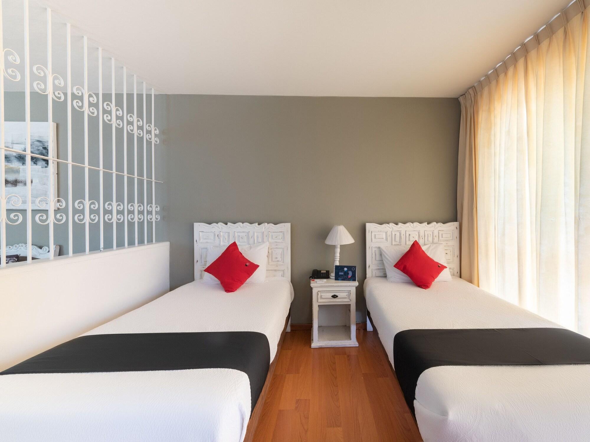 Suites Internacional Zapopan Eksteriør billede