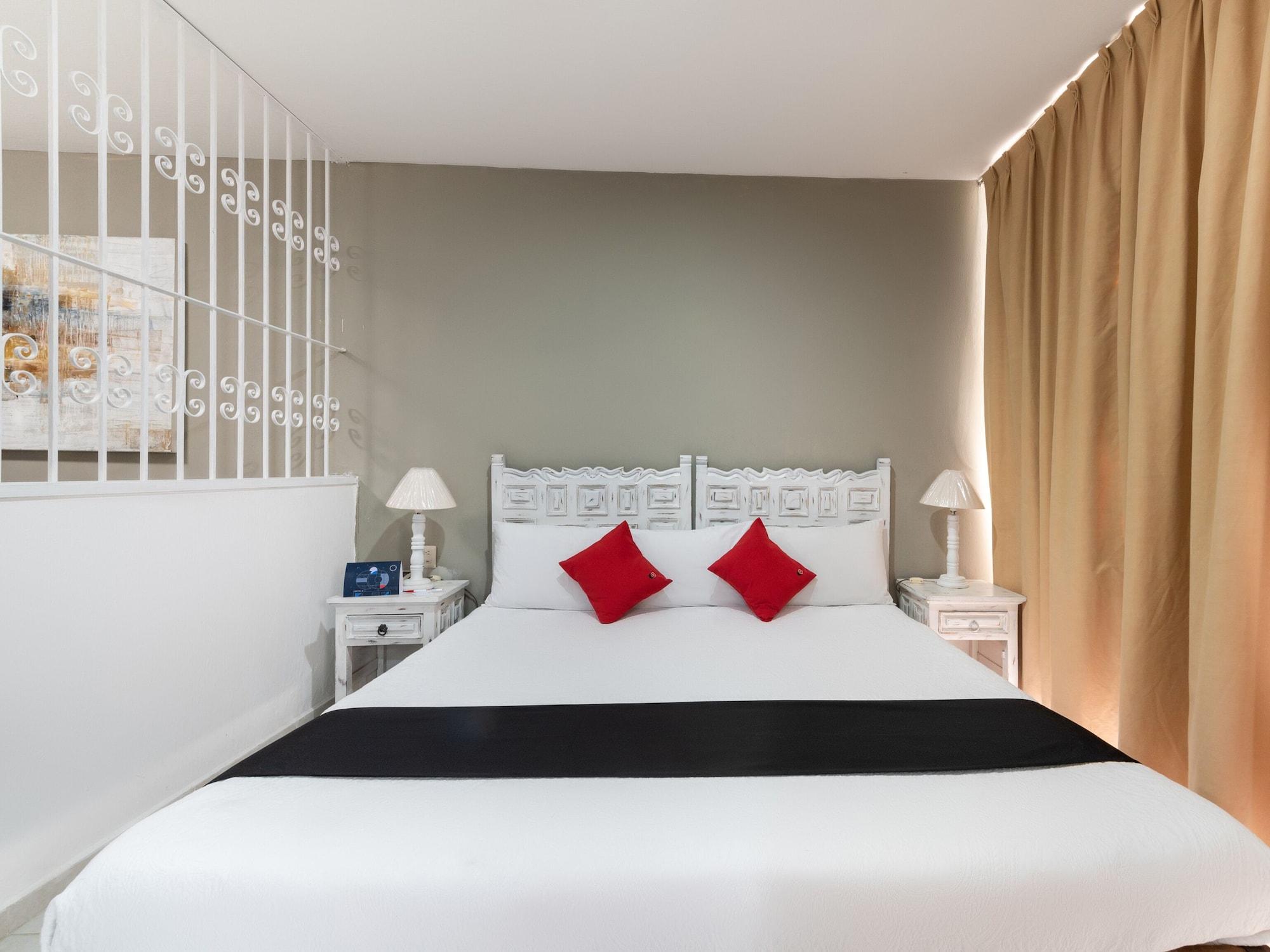 Suites Internacional Zapopan Eksteriør billede