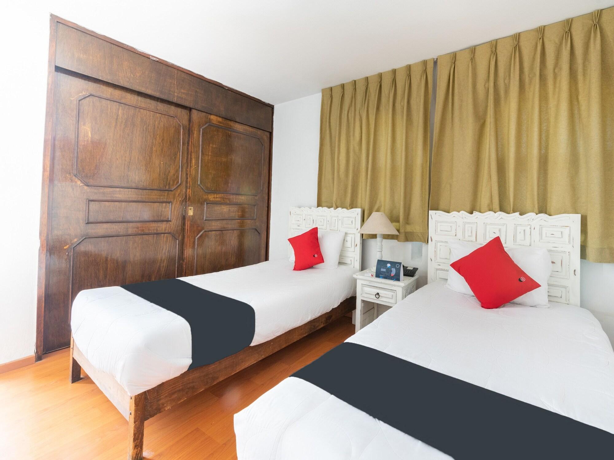 Suites Internacional Zapopan Eksteriør billede