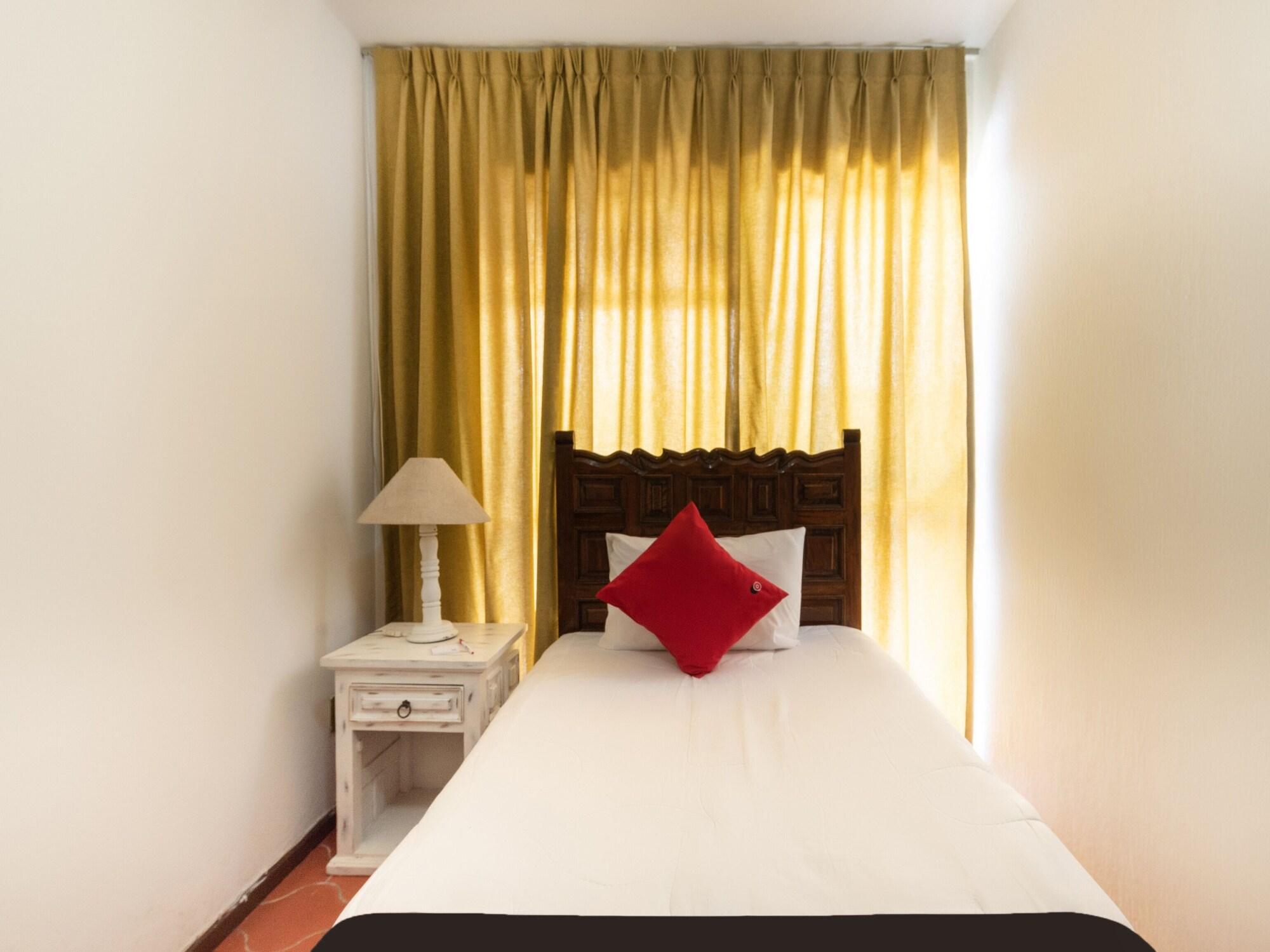Suites Internacional Zapopan Eksteriør billede